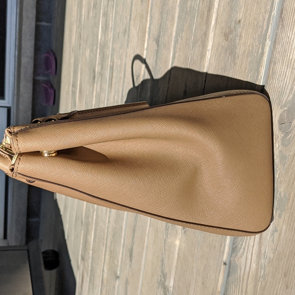 Michael Kors Satchel Purse - Picture 4 of 13